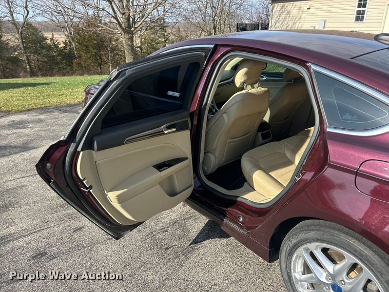 image for item FC5141 2013 Ford Fusion SE 