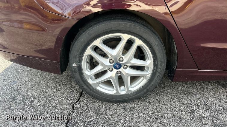 image for item FC5141 2013 Ford Fusion SE 