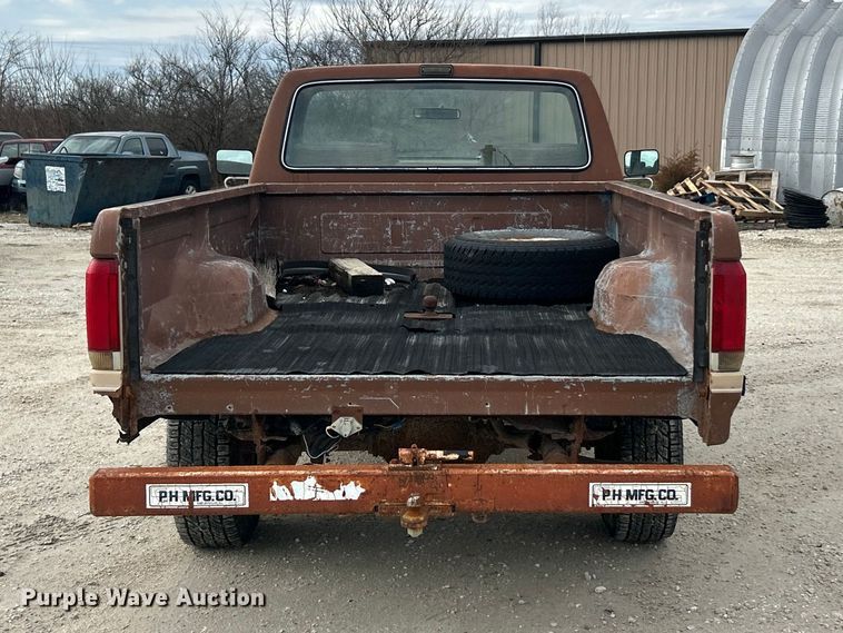 image for item FC5142 1990 Ford F250  pickup truck