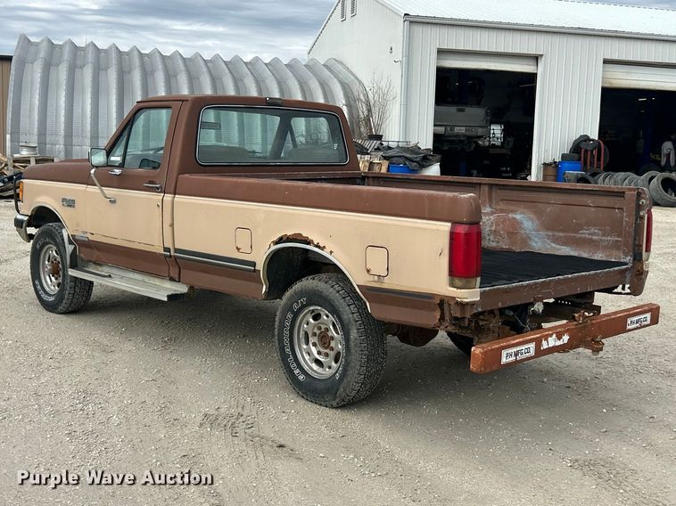 image for item FC5142 1990 Ford F250  pickup truck
