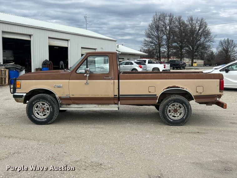 image for item FC5142 1990 Ford F250  pickup truck