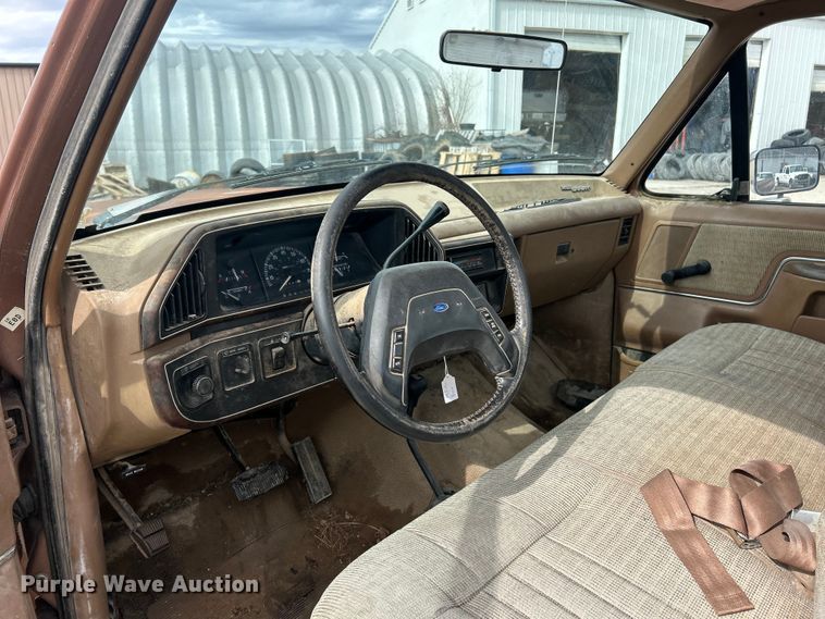 image for item FC5142 1990 Ford F250  pickup truck