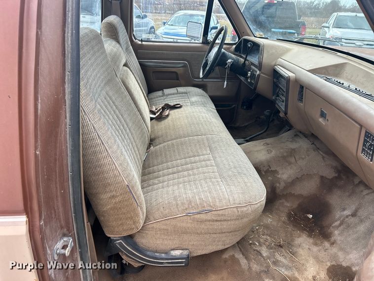 image for item FC5142 1990 Ford F250  pickup truck