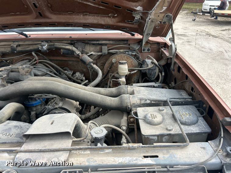 image for item FC5142 1990 Ford F250  pickup truck