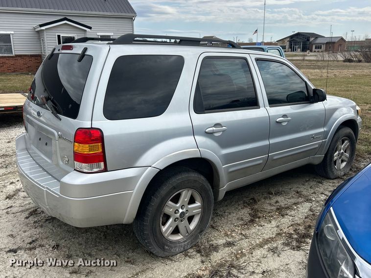 image for item FC5143 2007 Ford Escape Hybrid SUV