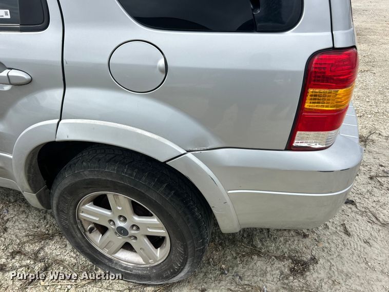 image for item FC5143 2007 Ford Escape Hybrid SUV