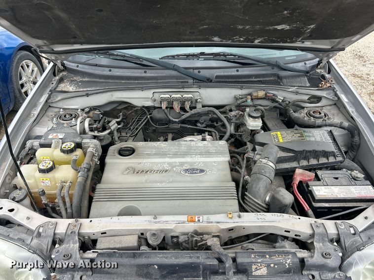 image for item FC5143 2007 Ford Escape Hybrid SUV