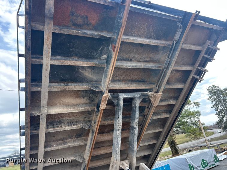 image for item FC5146 2007 GMC W4500 dump flatbed truck