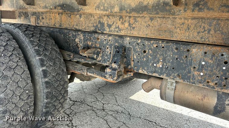 image for item FC5146 2007 GMC W4500 dump flatbed truck