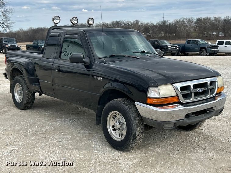 image for item FC5148 1999 Ford Ranger XLT Ext. Cab pickup truck