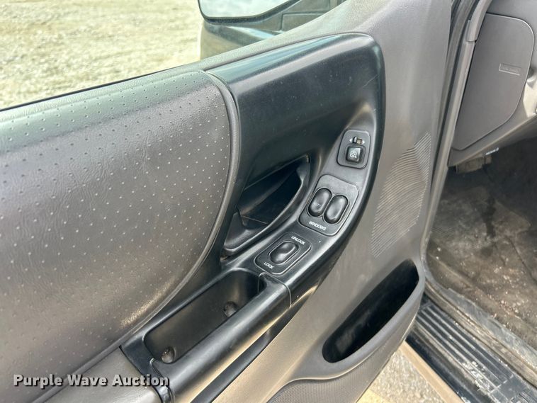 image for item FC5148 1999 Ford Ranger XLT Ext. Cab pickup truck