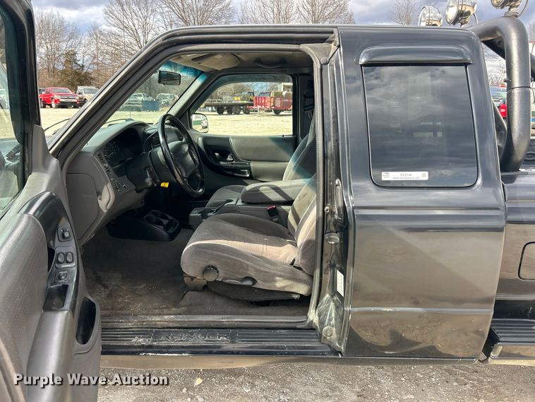 image for item FC5148 1999 Ford Ranger XLT Ext. Cab pickup truck