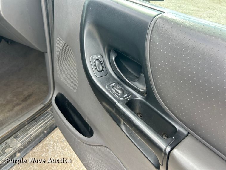 image for item FC5148 1999 Ford Ranger XLT Ext. Cab pickup truck