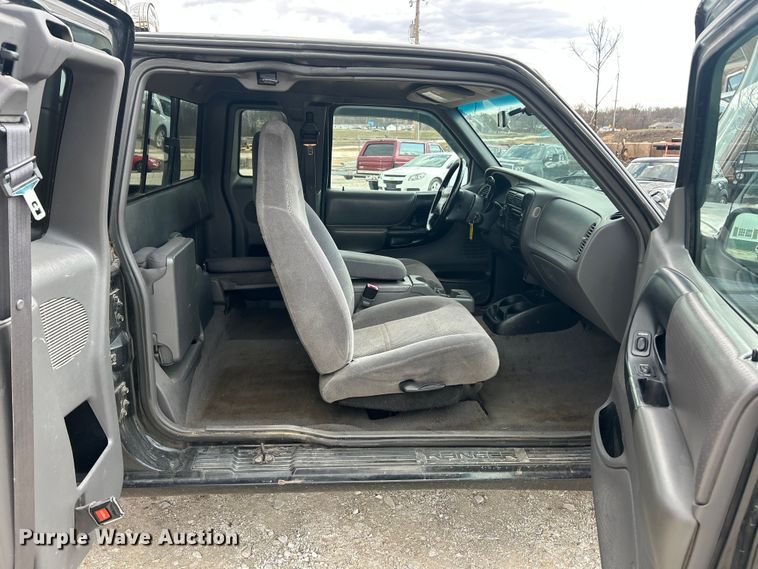 image for item FC5148 1999 Ford Ranger XLT Ext. Cab pickup truck