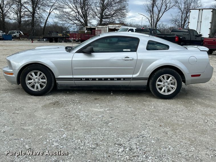 image for item FC5149 2008 Ford Mustang 