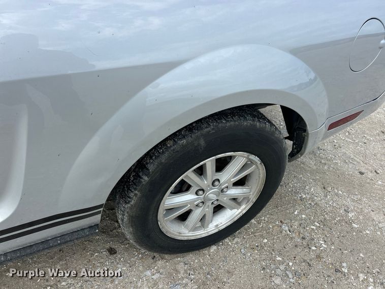 image for item FC5149 2008 Ford Mustang 