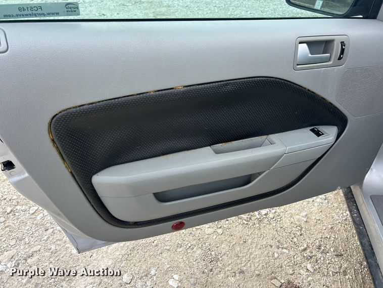 image for item FC5149 2008 Ford Mustang 