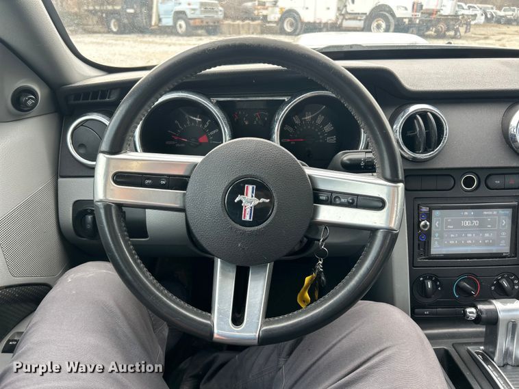 image for item FC5149 2008 Ford Mustang 