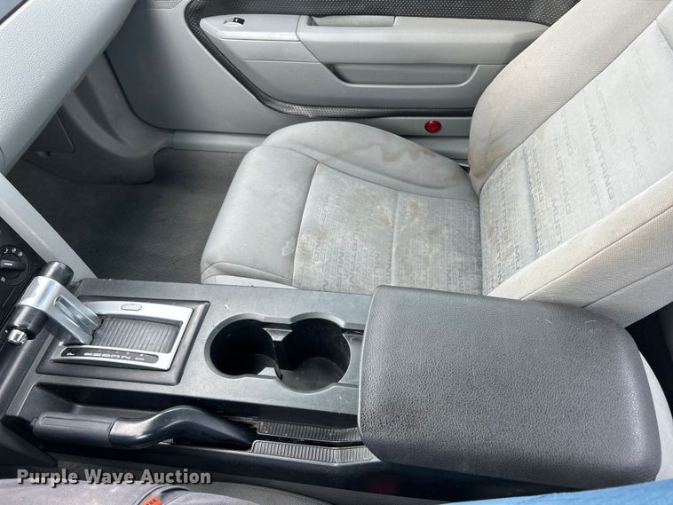 image for item FC5149 2008 Ford Mustang 