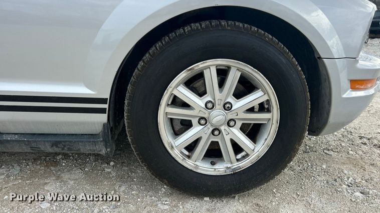 image for item FC5149 2008 Ford Mustang 