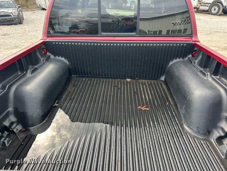 image for item FC5150 2003 Chevrolet S10 Crew Cab pickup truck