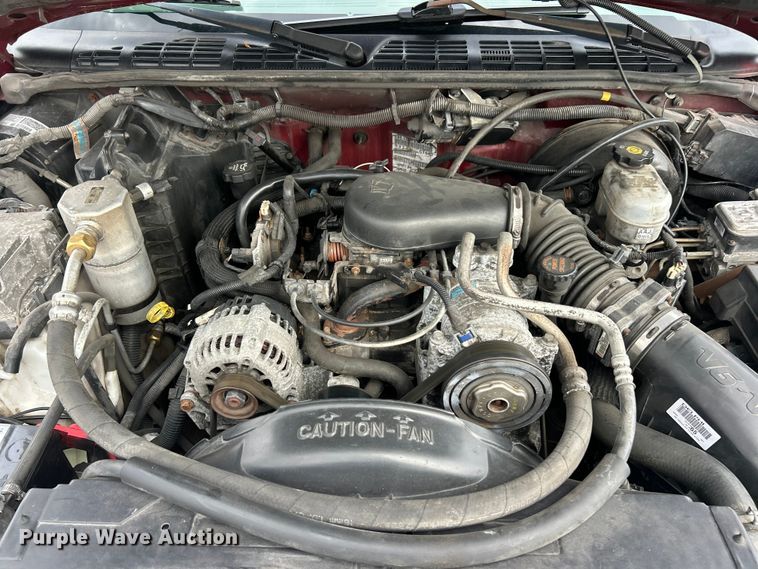 image for item FC5150 2003 Chevrolet S10 Crew Cab pickup truck