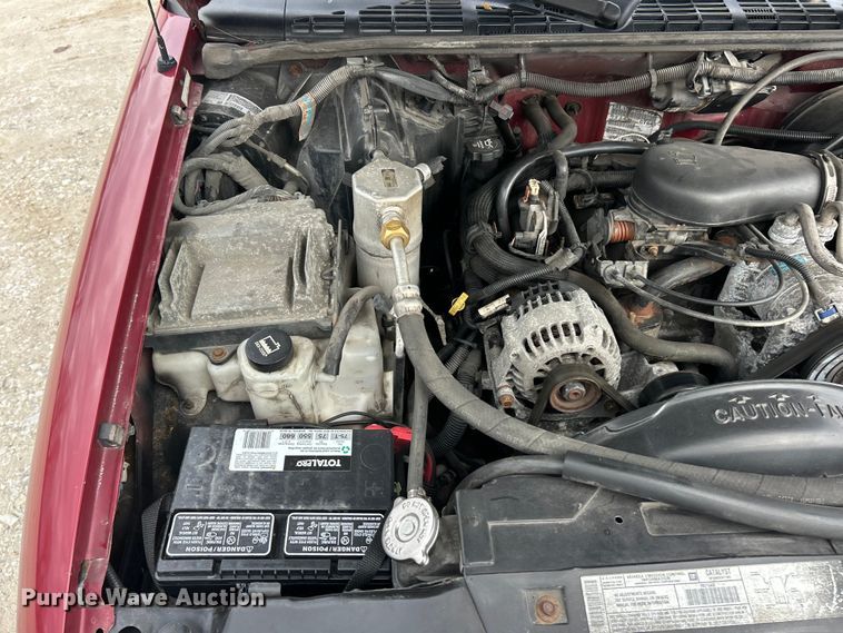 image for item FC5150 2003 Chevrolet S10 Crew Cab pickup truck