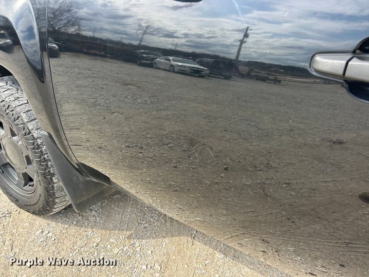 image for item FC5151 2013 Chevrolet Silverado 1500 Ext. Cab pickup truck