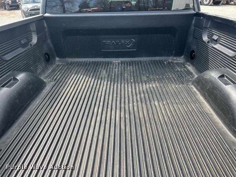 image for item FC5151 2013 Chevrolet Silverado 1500 Ext. Cab pickup truck