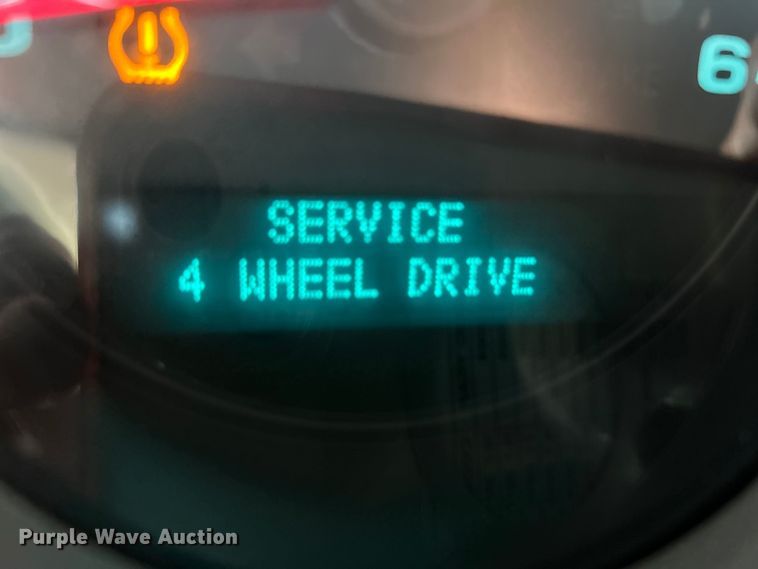 image for item FC5151 2013 Chevrolet Silverado 1500 Ext. Cab pickup truck