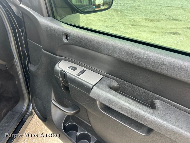 image for item FC5151 2013 Chevrolet Silverado 1500 Ext. Cab pickup truck