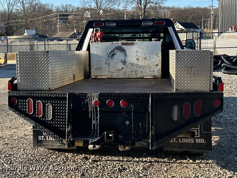 image for item FC5156 2020 Ford F350 Super Duty XL Crew Cab flatbed pickup truck