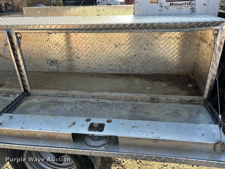 image for item FC5156 2020 Ford F350 Super Duty XL Crew Cab flatbed pickup truck