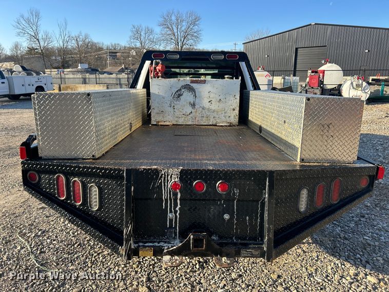 image for item FC5156 2020 Ford F350 Super Duty XL Crew Cab flatbed pickup truck