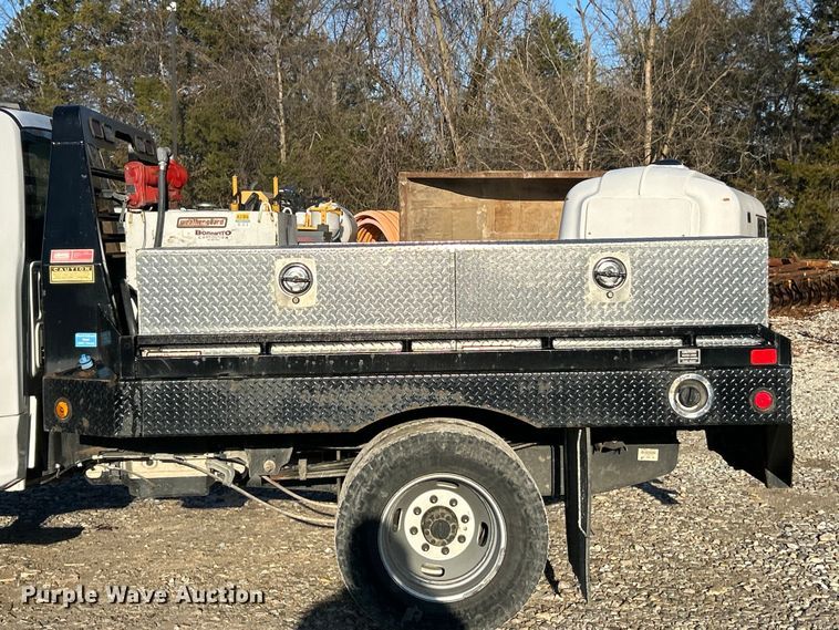 image for item FC5156 2020 Ford F350 Super Duty XL Crew Cab flatbed pickup truck