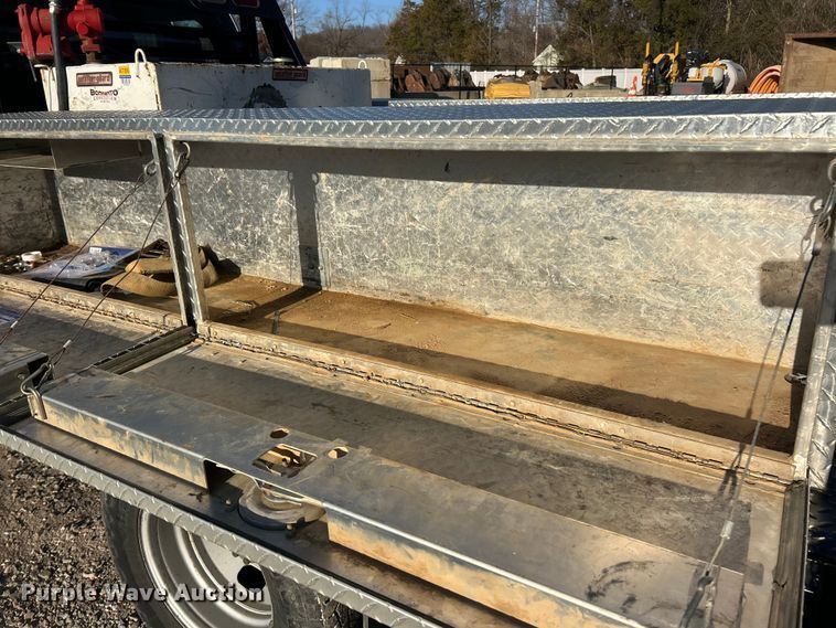 image for item FC5156 2020 Ford F350 Super Duty XL Crew Cab flatbed pickup truck