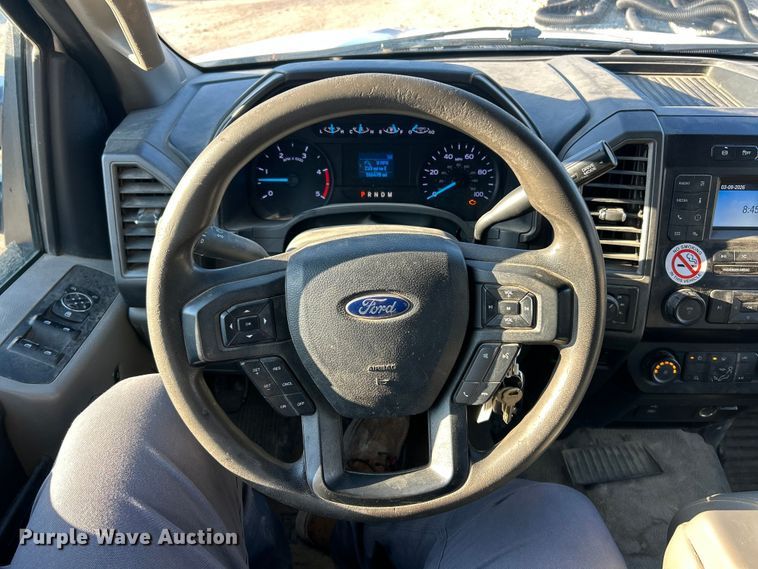 image for item FC5156 2020 Ford F350 Super Duty XL Crew Cab flatbed pickup truck