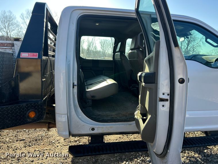 image for item FC5156 2020 Ford F350 Super Duty XL Crew Cab flatbed pickup truck