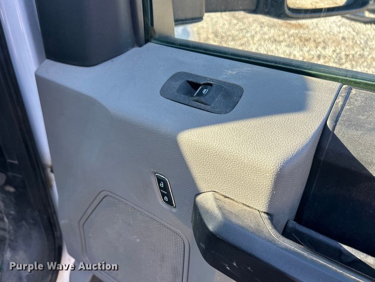 image for item FC5156 2020 Ford F350 Super Duty XL Crew Cab flatbed pickup truck