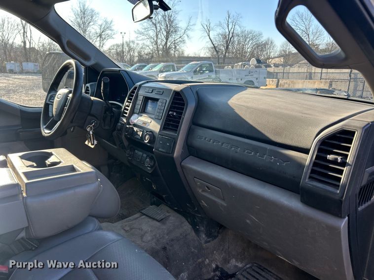 image for item FC5156 2020 Ford F350 Super Duty XL Crew Cab flatbed pickup truck