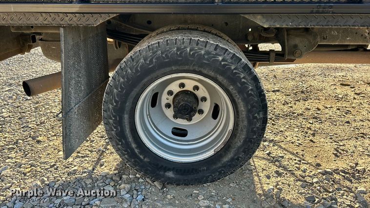 image for item FC5156 2020 Ford F350 Super Duty XL Crew Cab flatbed pickup truck