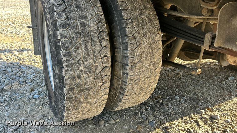 image for item FC5156 2020 Ford F350 Super Duty XL Crew Cab flatbed pickup truck