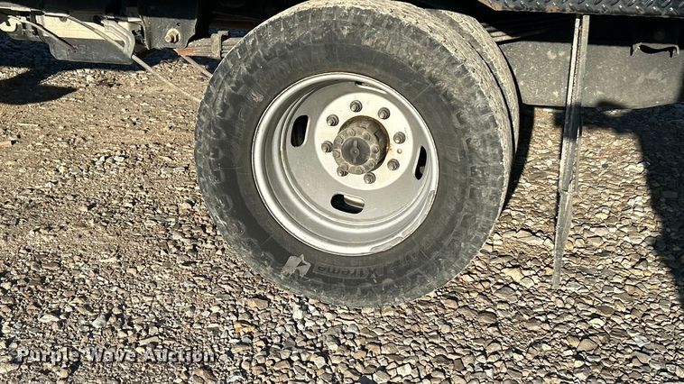 image for item FC5156 2020 Ford F350 Super Duty XL Crew Cab flatbed pickup truck