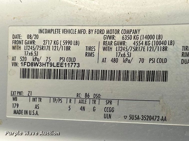 image for item FC5156 2020 Ford F350 Super Duty XL Crew Cab flatbed pickup truck