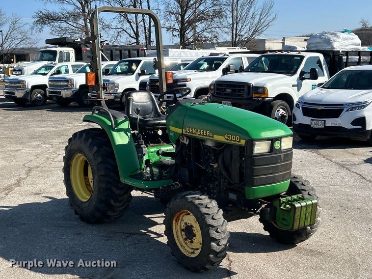 image for item FC5157 2001 John Deere 4300 MFWD tractor