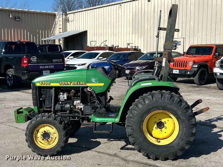 image for item FC5157 2001 John Deere 4300 MFWD tractor