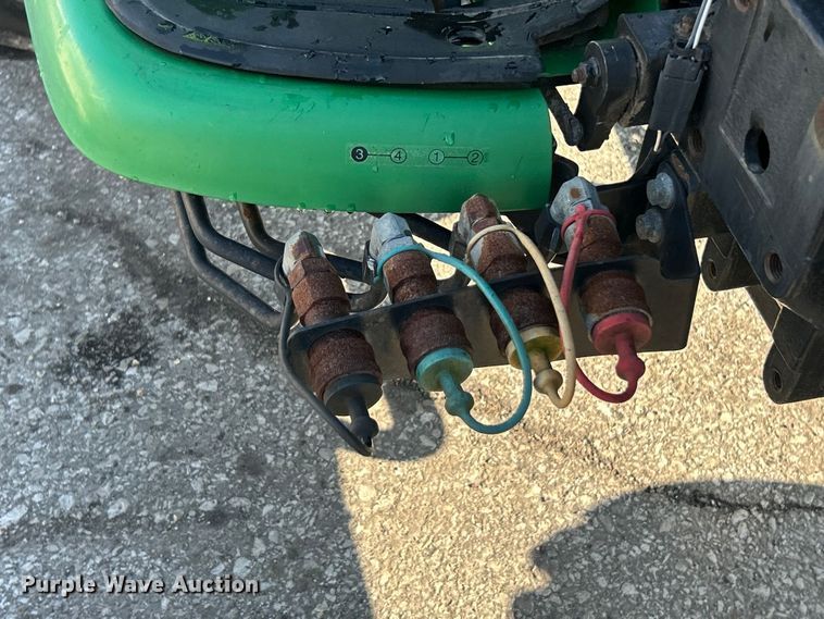 image for item FC5157 2001 John Deere 4300 MFWD tractor