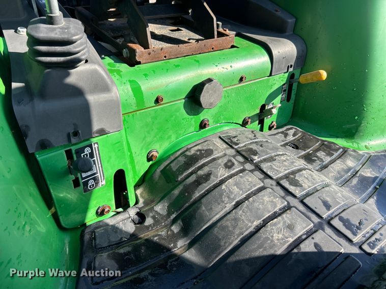 image for item FC5157 2001 John Deere 4300 MFWD tractor