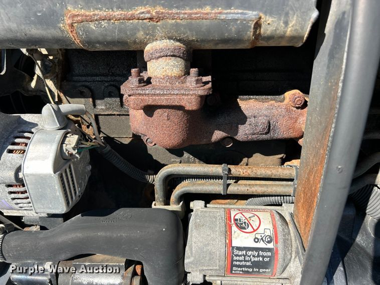 image for item FC5157 2001 John Deere 4300 MFWD tractor