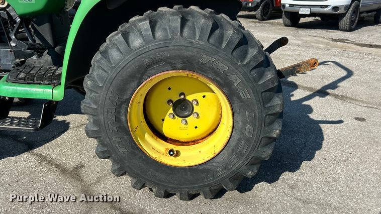 image for item FC5157 2001 John Deere 4300 MFWD tractor